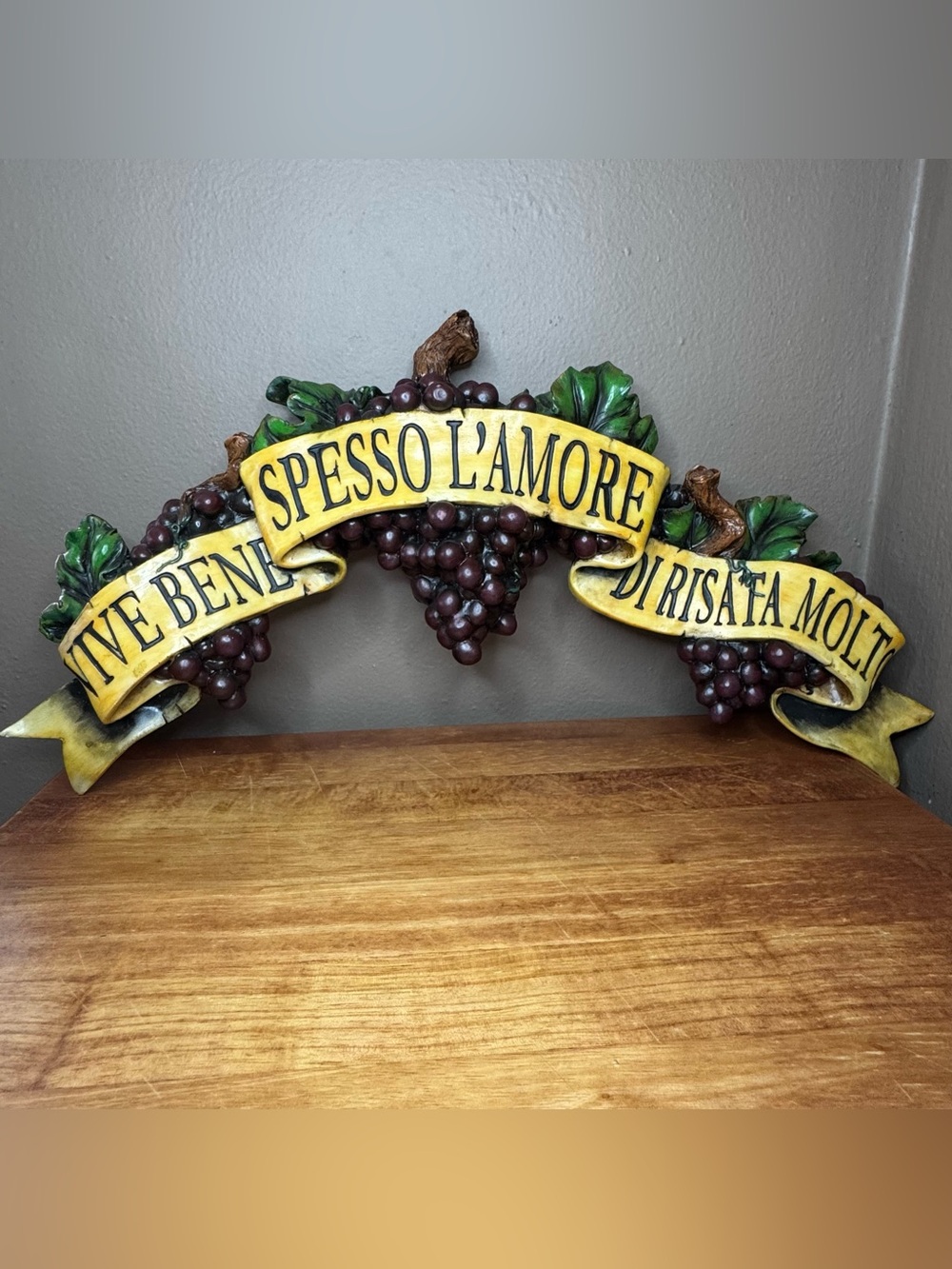 Italian Grape Wall Plaque Vive Bene Spesso L'Amore Wine Kitchen Sign Decor